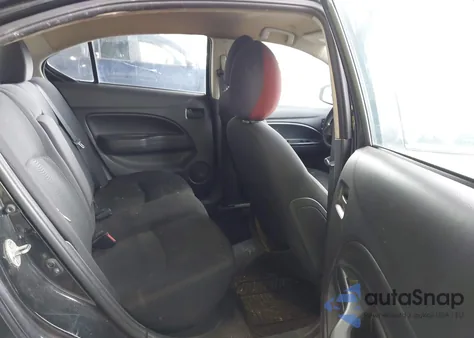 2018 Mitsubishi Mirage G4 Es z USA, uszkodzony, nr VIN ML32F3FJ1JHF03683